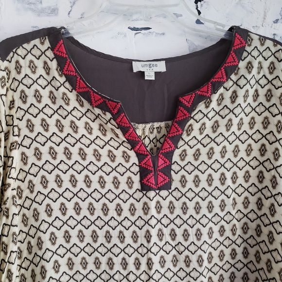 Umgee Olive Tunic With Embroidered Neckline - Picture 2 of 5